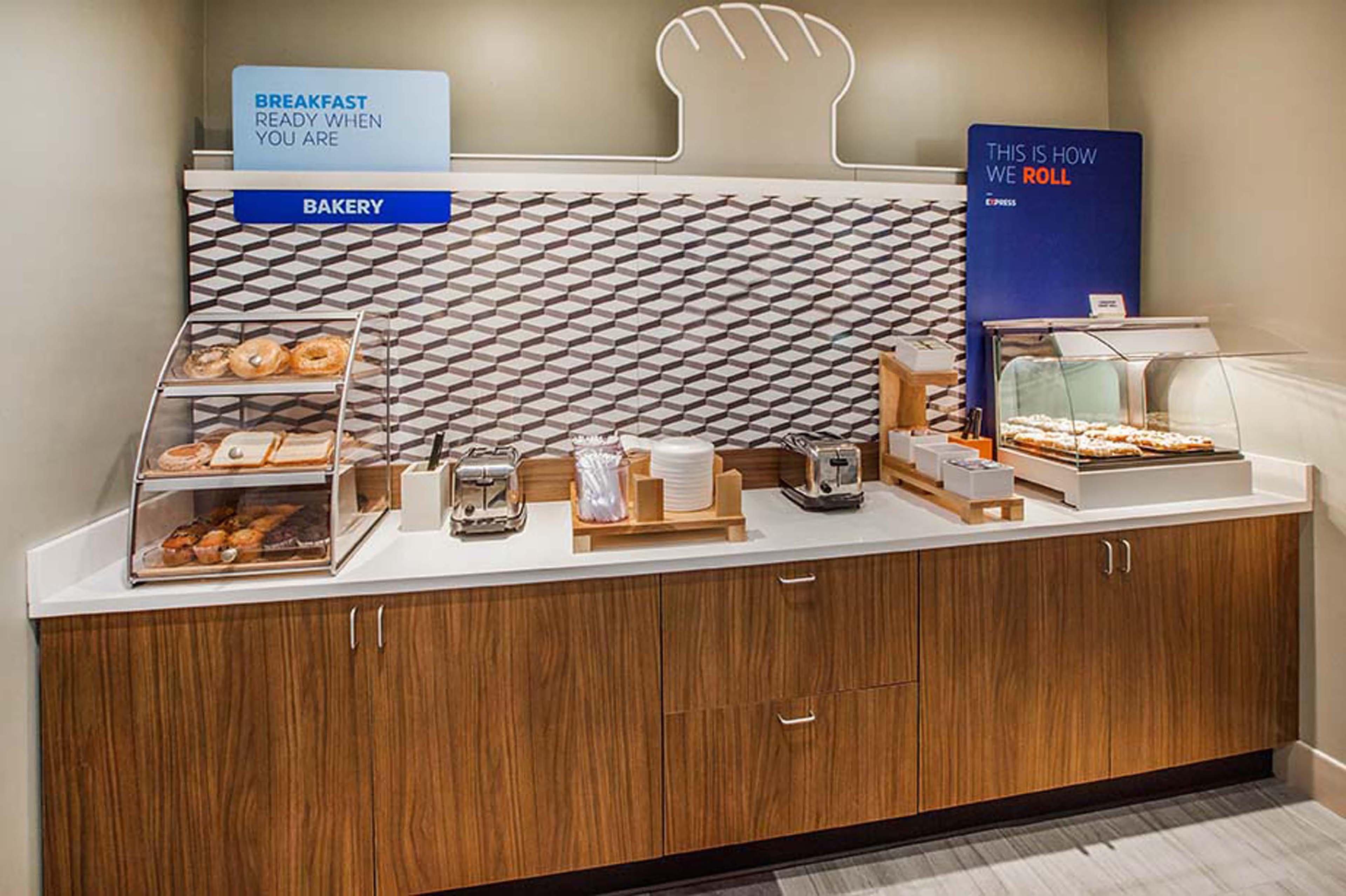 Holiday Inn Express Hotel & Suites Canton By Ihg Luaran gambar