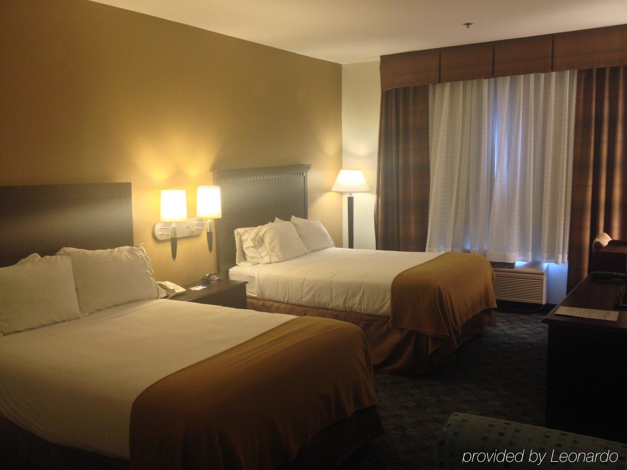 Holiday Inn Express Hotel & Suites Canton By Ihg Luaran gambar