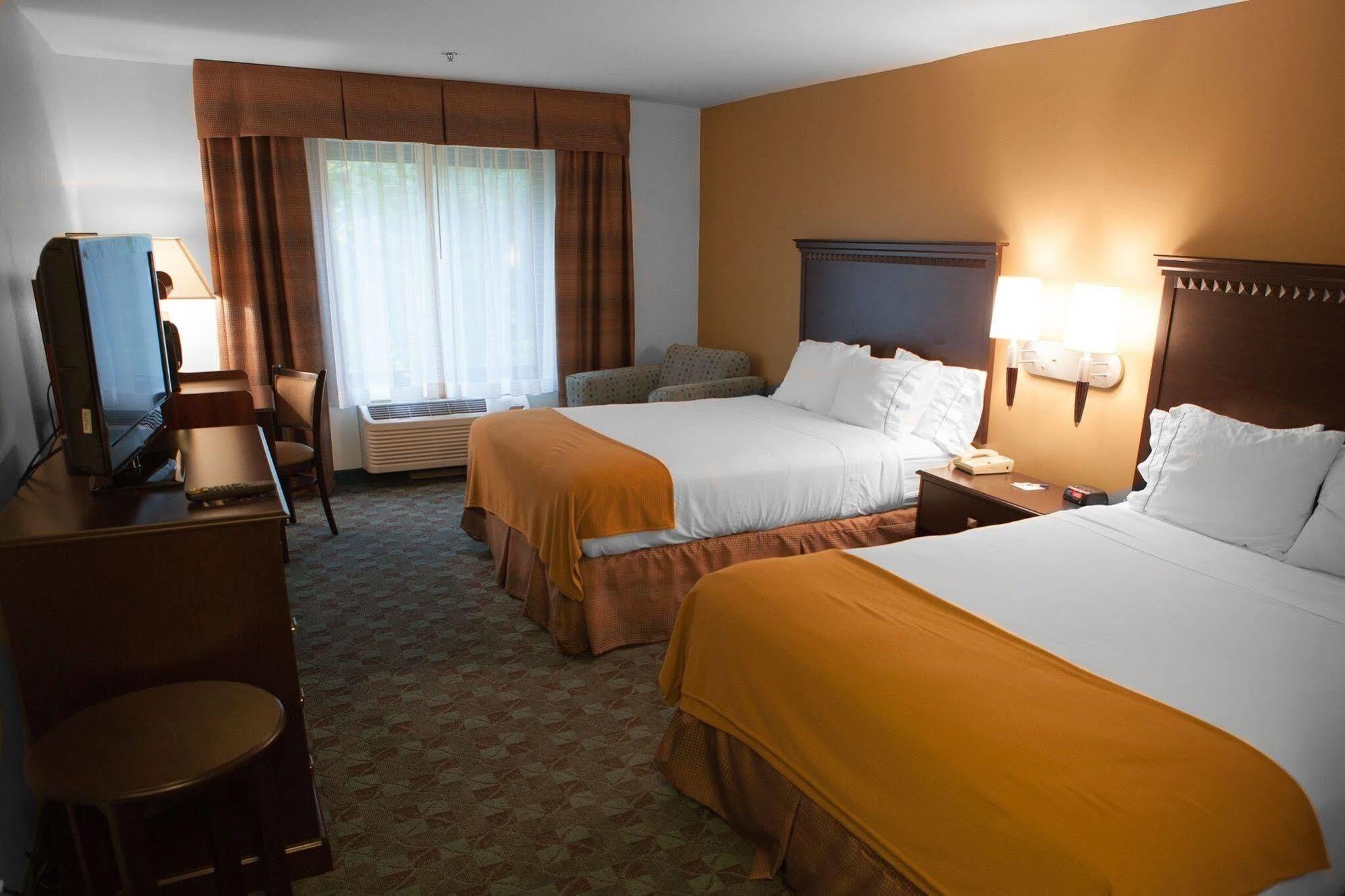 Holiday Inn Express Hotel & Suites Canton By Ihg Luaran gambar