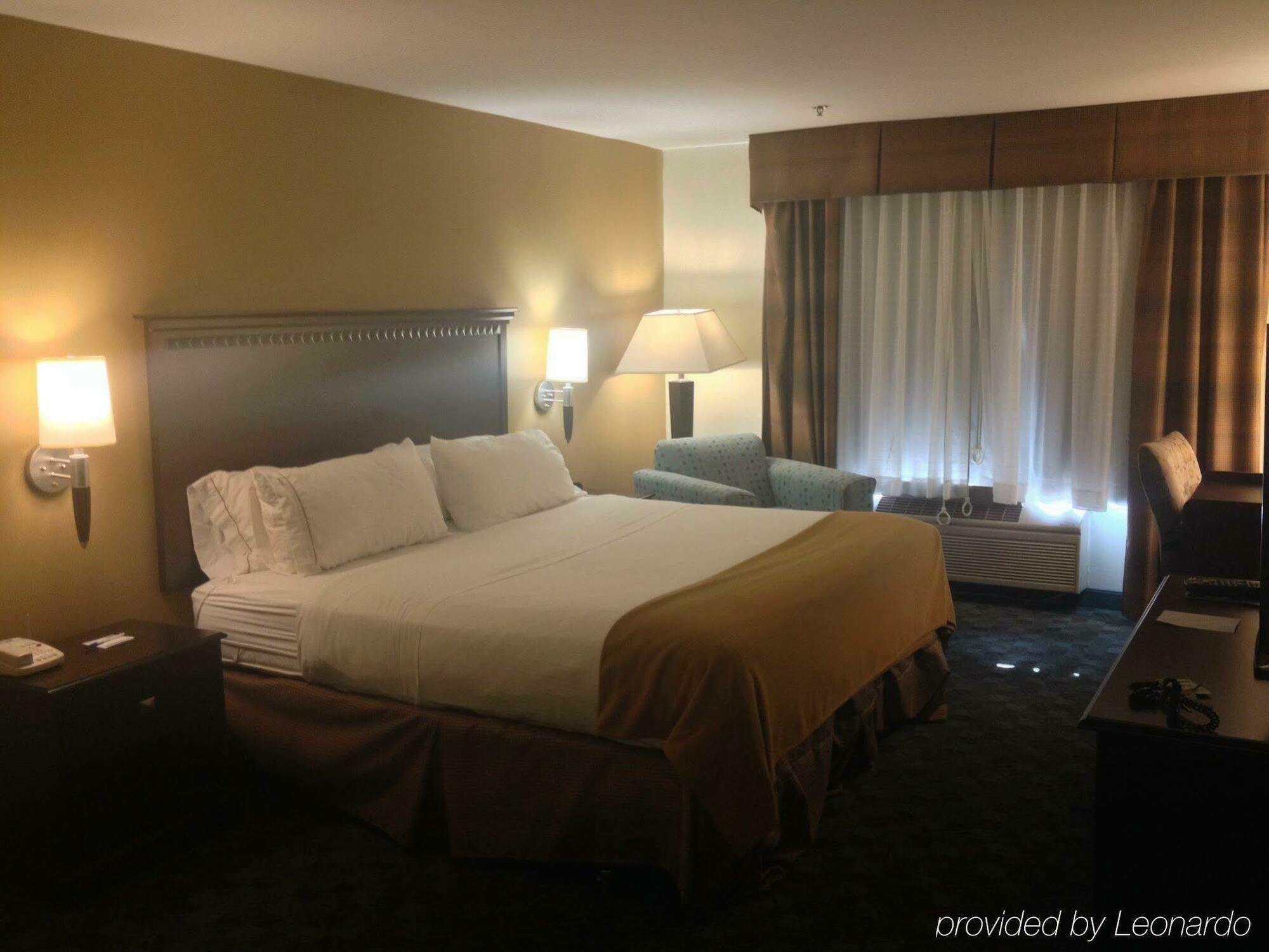 Holiday Inn Express Hotel & Suites Canton By Ihg Luaran gambar